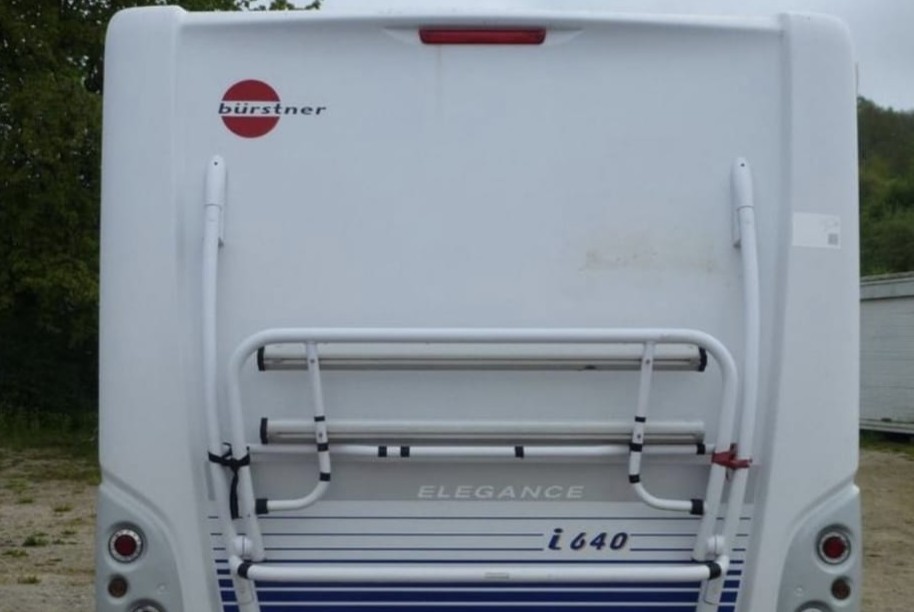Autocaravana vista trasera