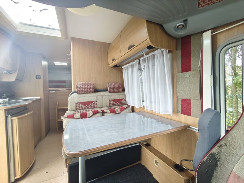Autocaravana vista interior