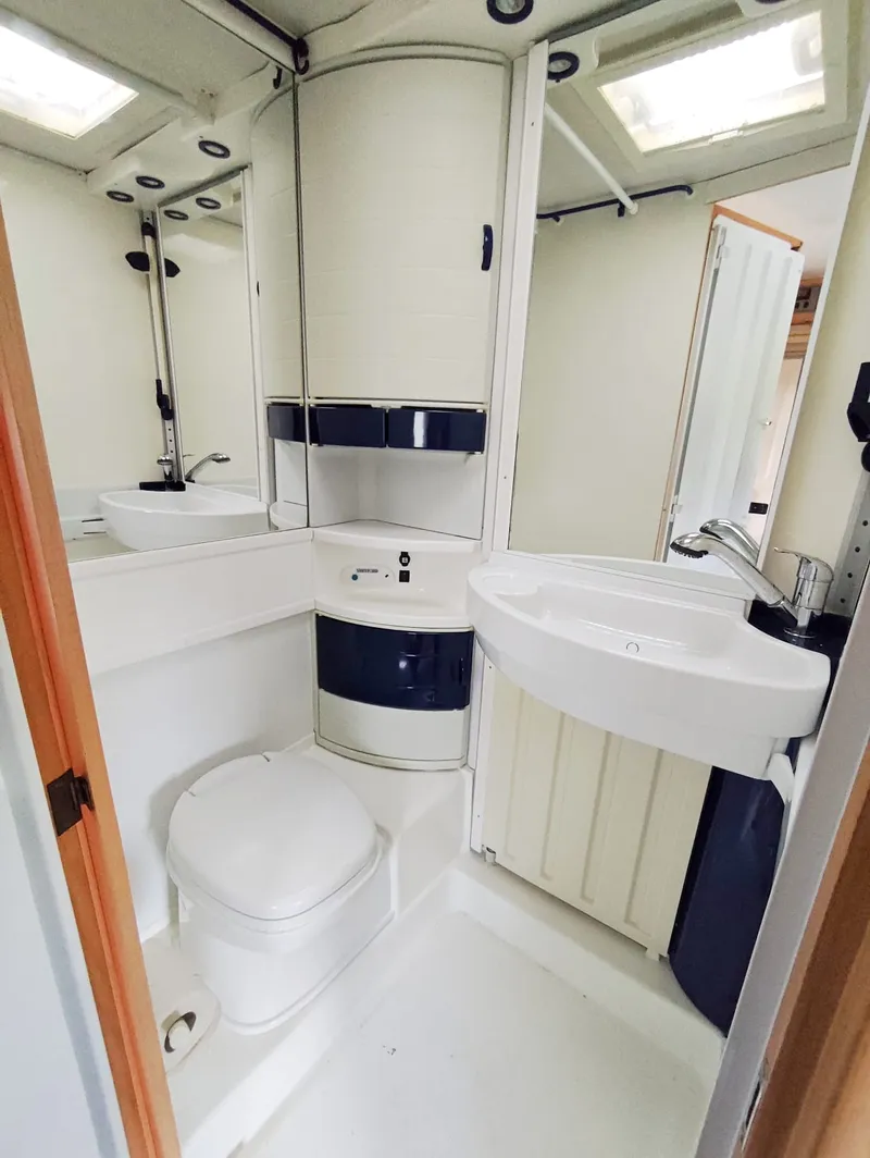 Autocaravana Hymer B595 interior