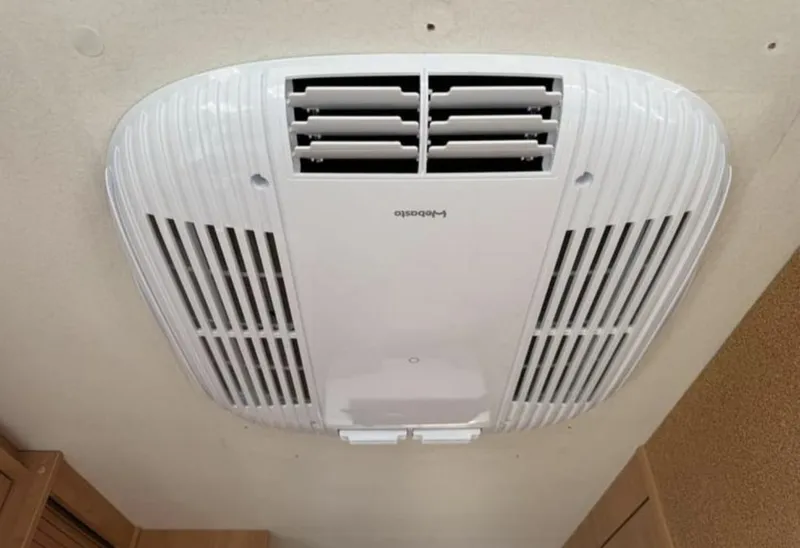 Autocaravana Burstner i690 Elegance