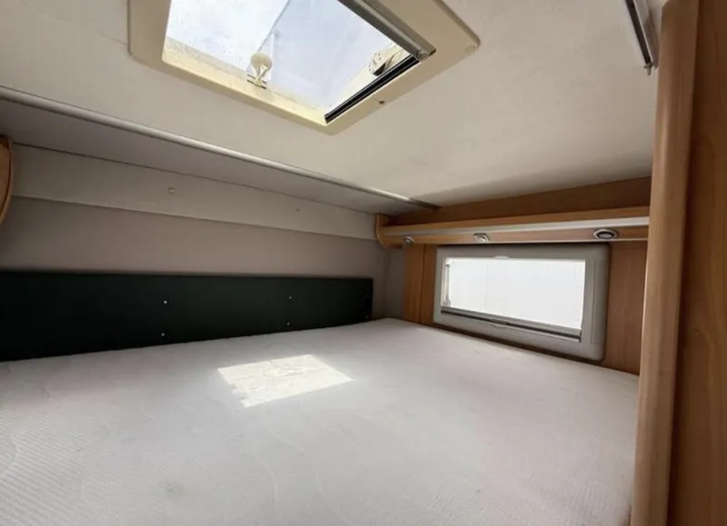 Autocaravana Burstner i690 Elegance