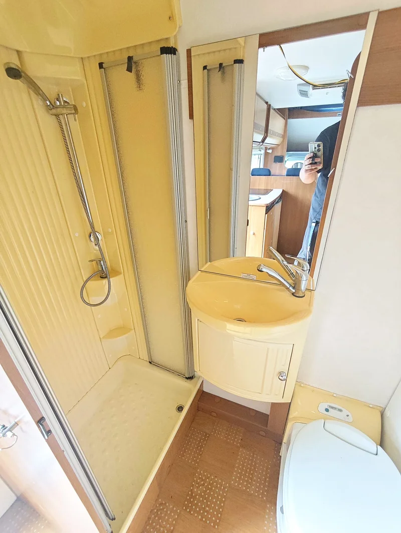 Autocaravana 18