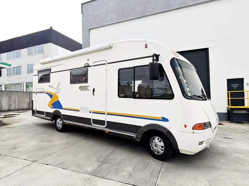 Autocaravana Eura Mobil i700EB