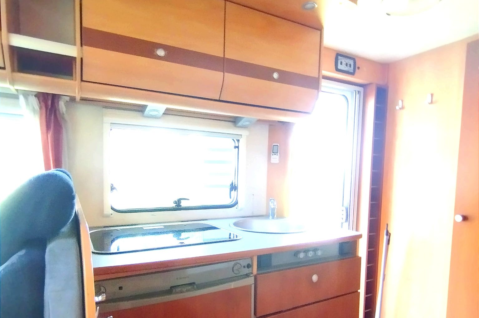 Autocaravana vista lateral