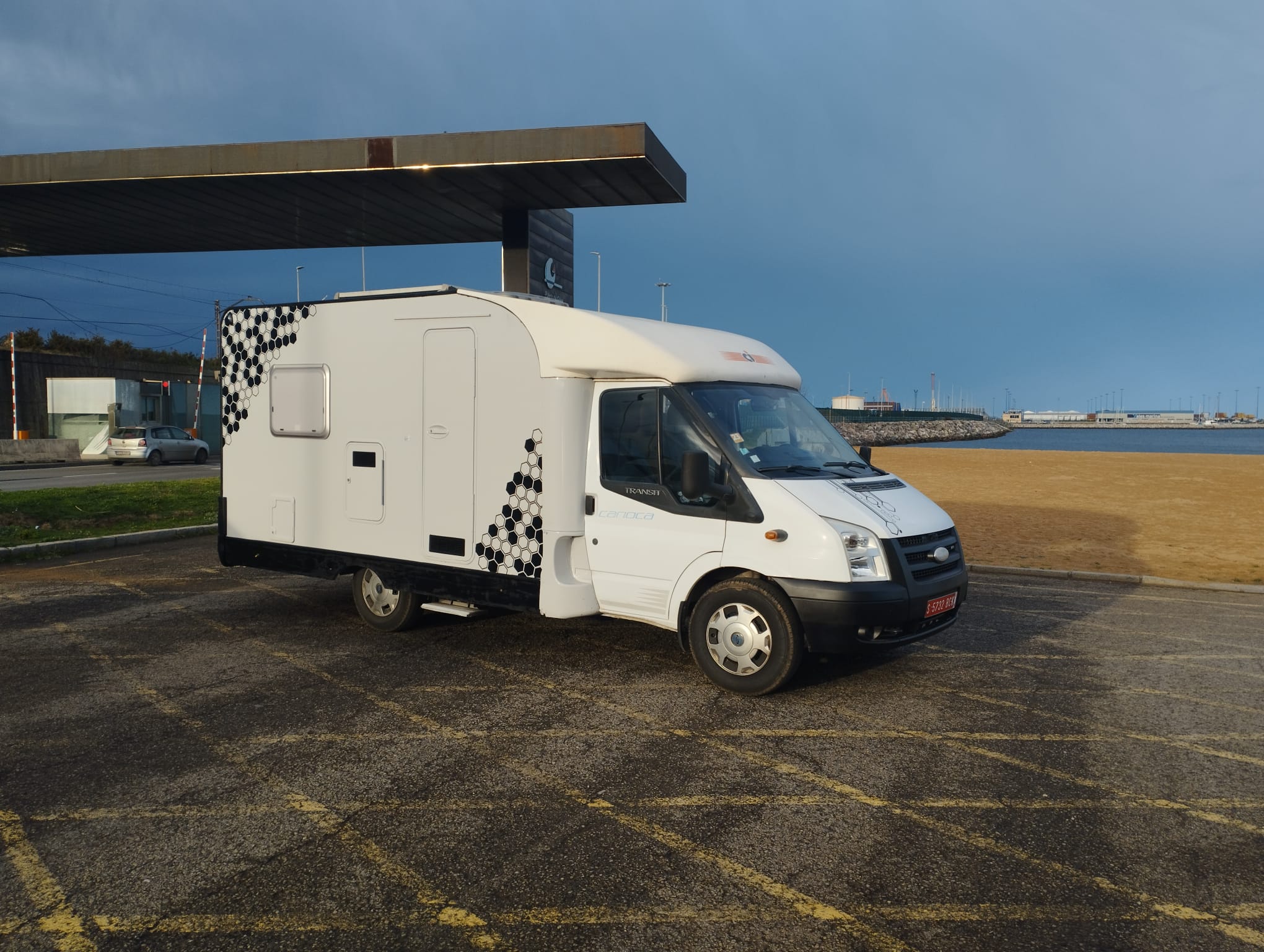 Autocaravana vista lateral