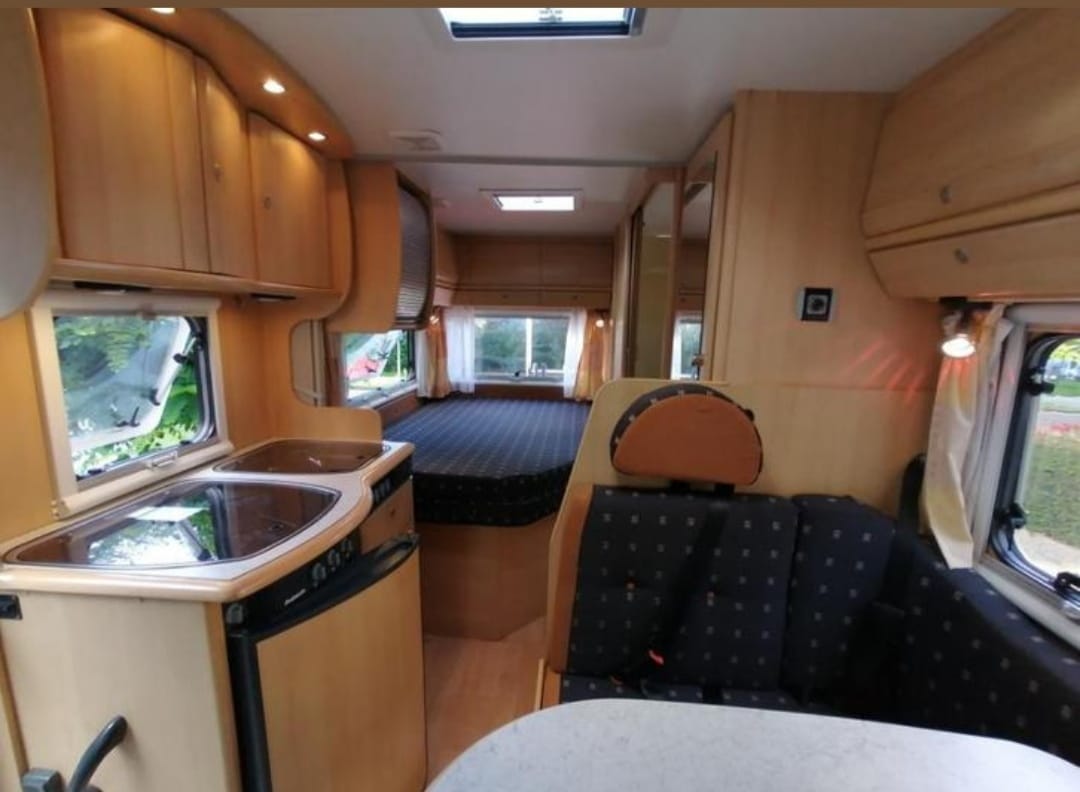 Autocaravana vista trasera